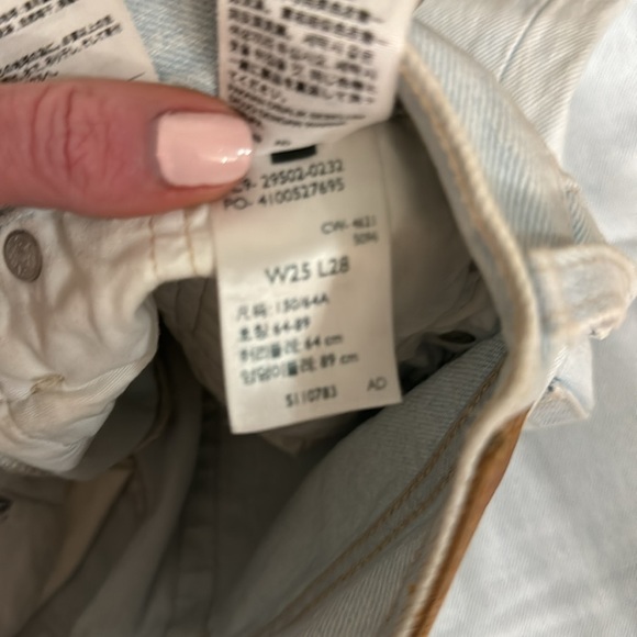 Levi’s light denim size 25 high waisted jeans - Picture 7 of 7